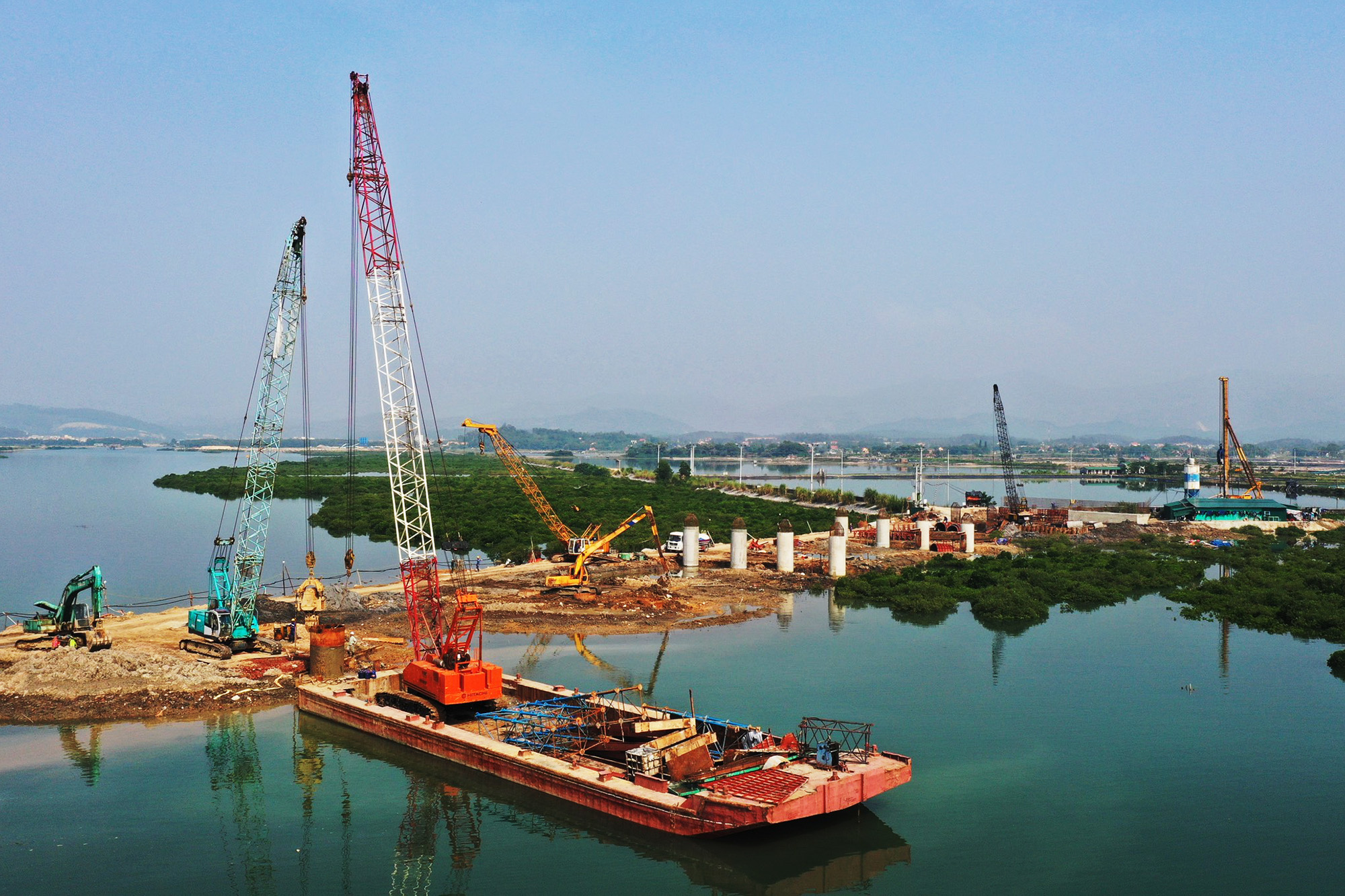 Thi công cầu Cửa Lục 1